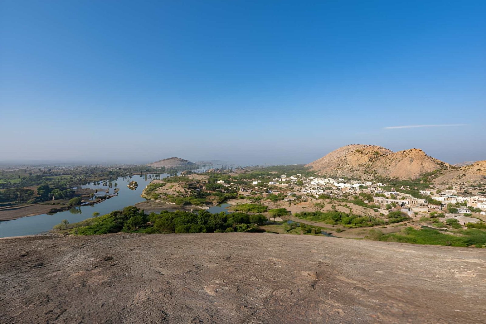 Jawai leopard safari resort